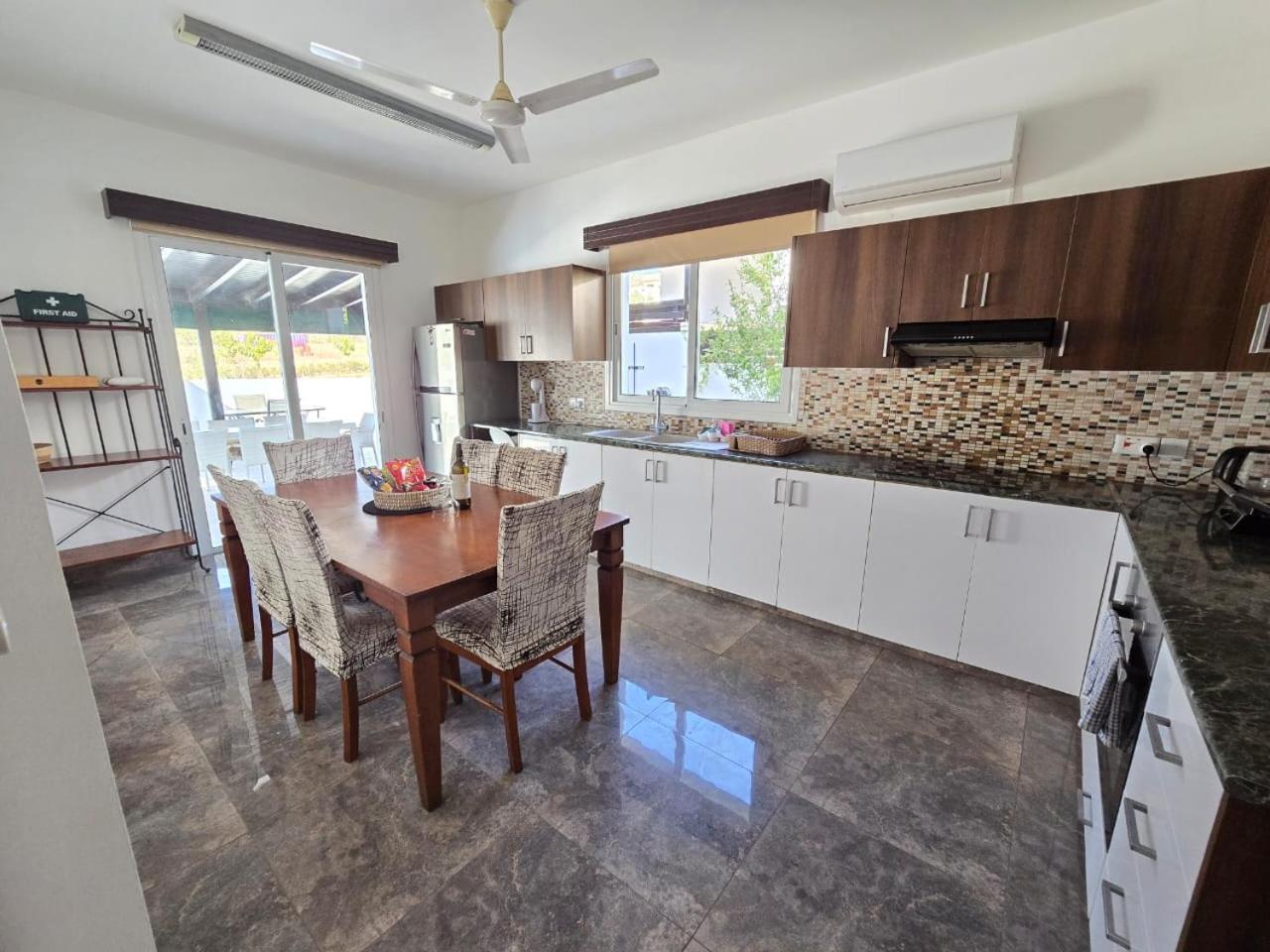 Michael Angelo Villa Paphos Luaran gambar